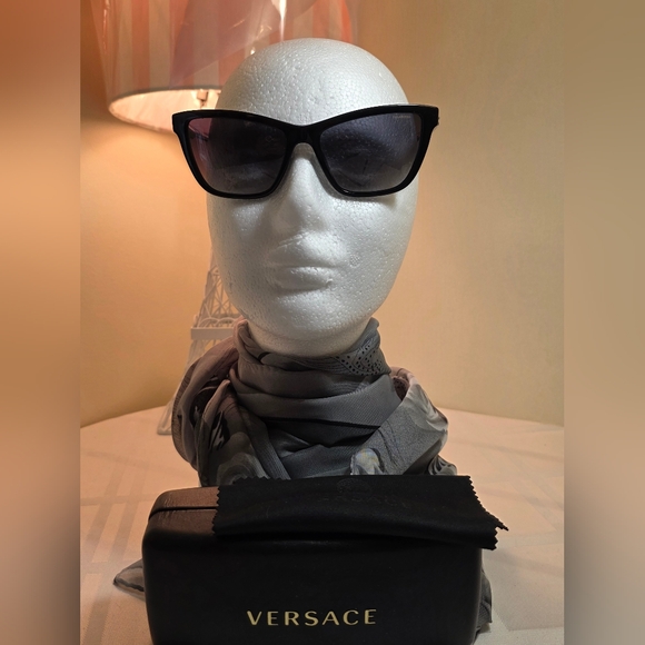 Versace Elegant Black Polarized Sunglasses for Women.Worn...
